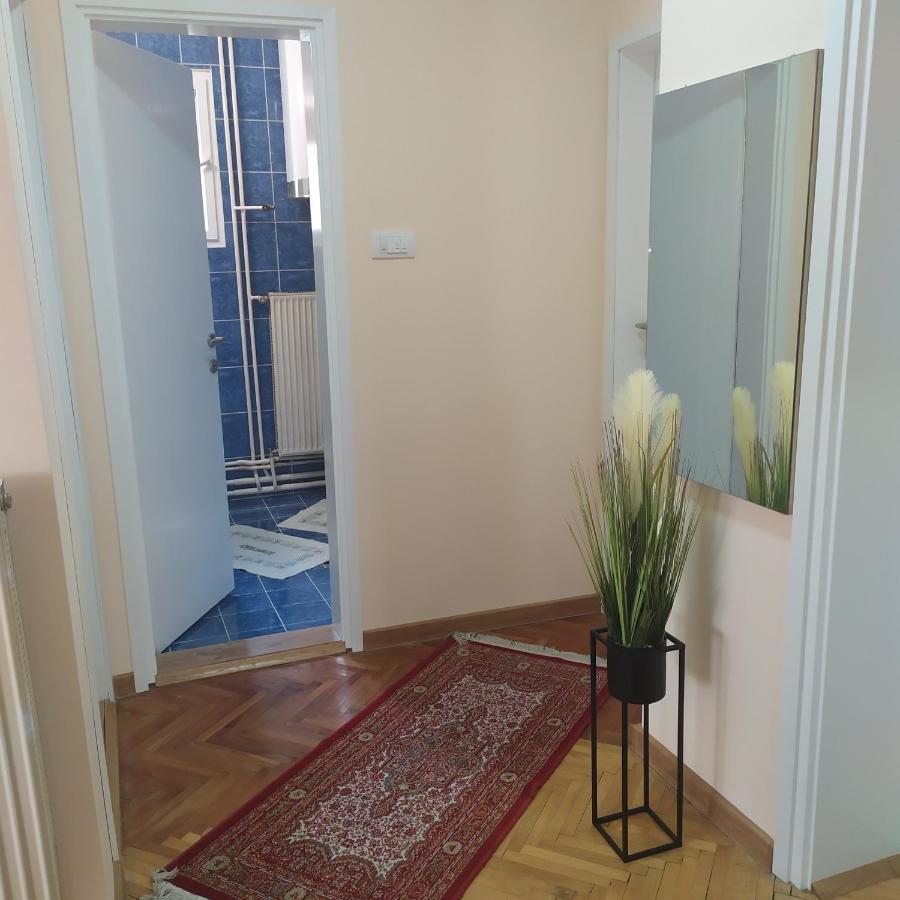 Ni דירות באזור Tutunovic Podrum, בגודל 64 מר, עם 2 חדרי שינה ו- 1 חדרי רחצה פרטיים מראה חיצוני תמונה